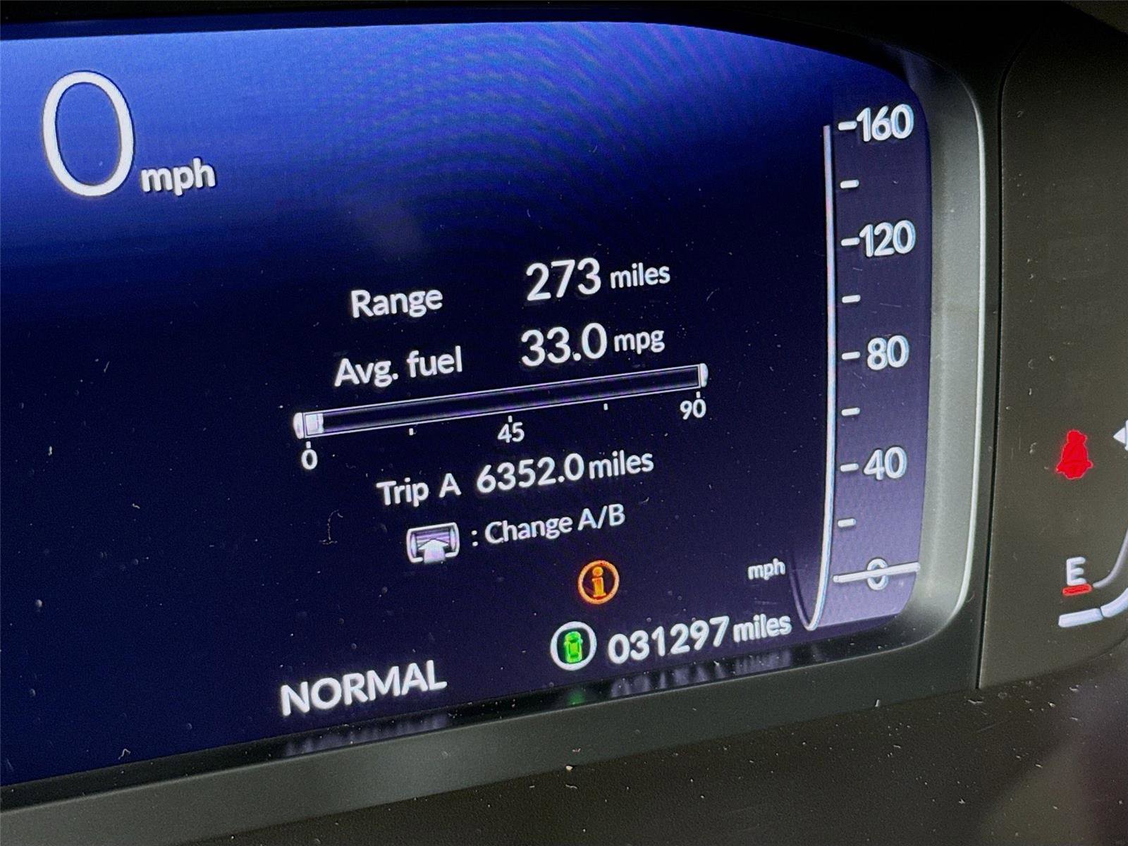 Used 2022 Honda Civic Sport Touring image 2