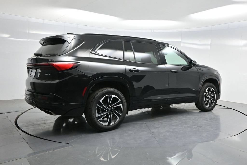 Used 2025 Buick Enclave Sport Touring FWD image 7