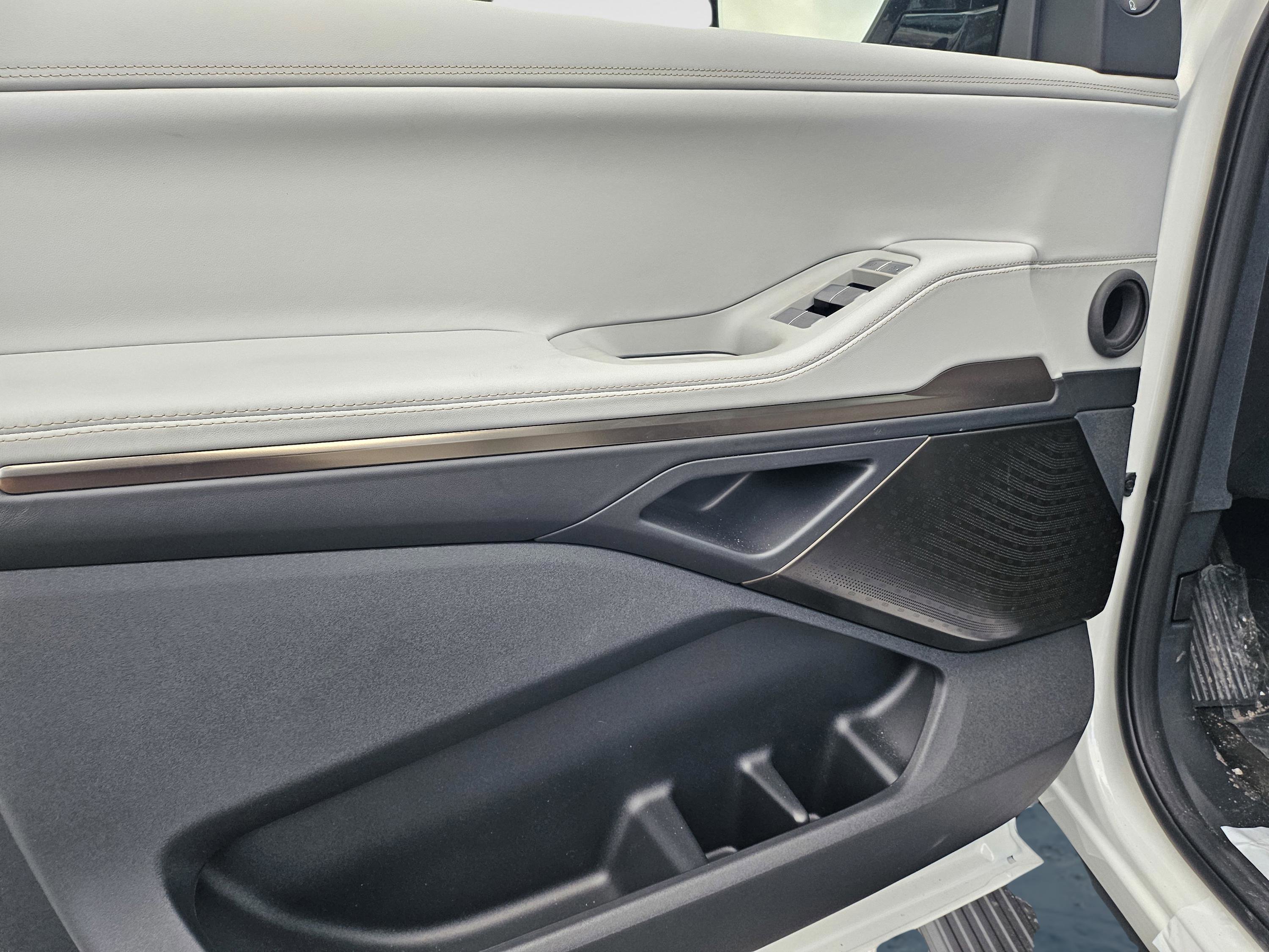 New 2026 Lincoln Navigator L Black Label image 10