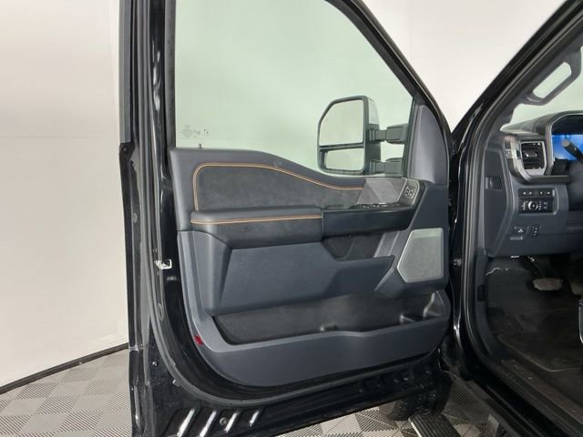 Used 2024 Ford F350 Platinum AWD/4WD image 17