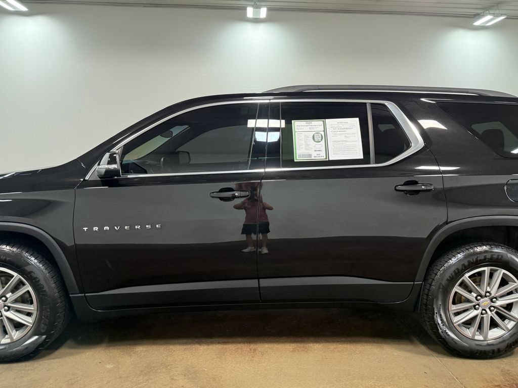 Used 2023 Chevrolet Traverse LT AWD/4WD image 37