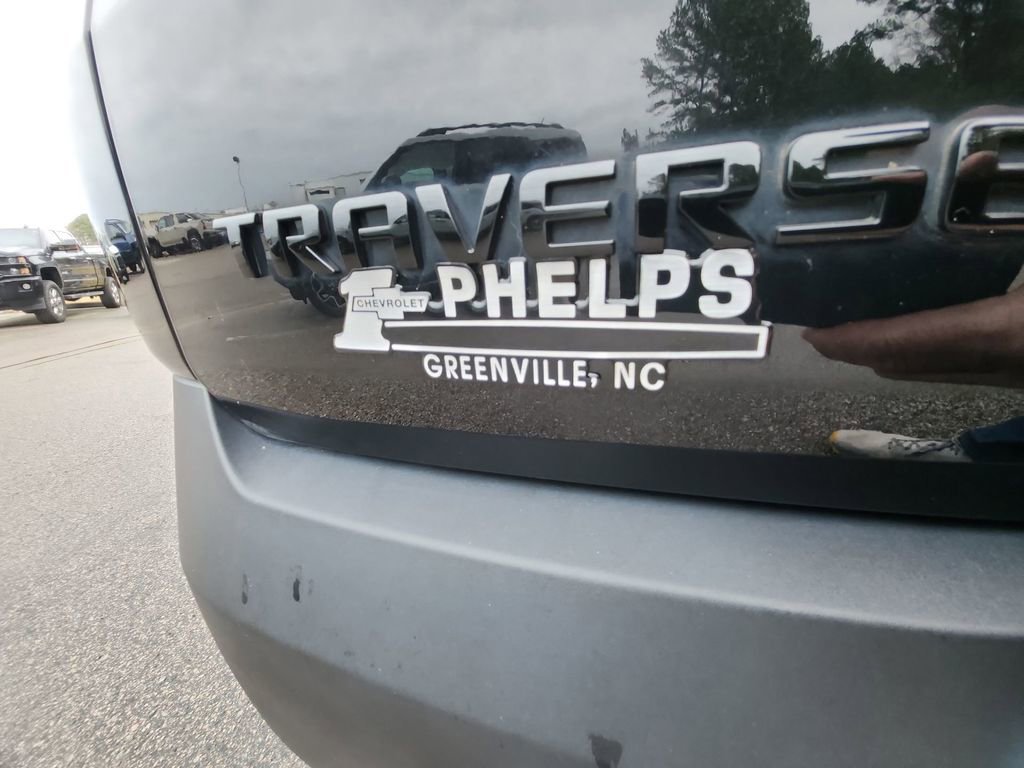 Used 2023 Chevrolet Traverse LT w/ Midnight/Sport Edition image 35