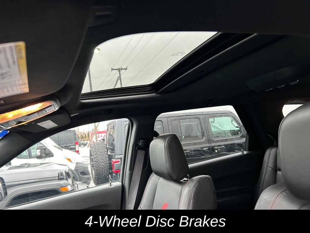 Used 2025 Dodge Durango GT AWD/4WD image 25