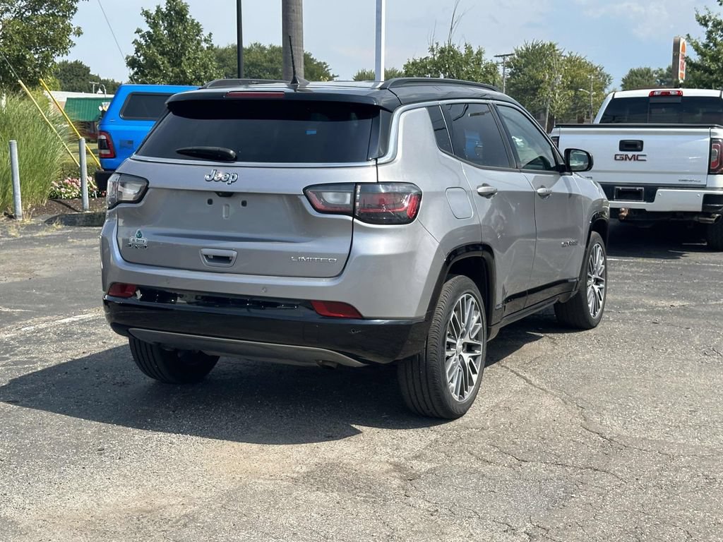 Used 2024 Jeep Compass Limited w/ Elite Group AWD/4WD image 4