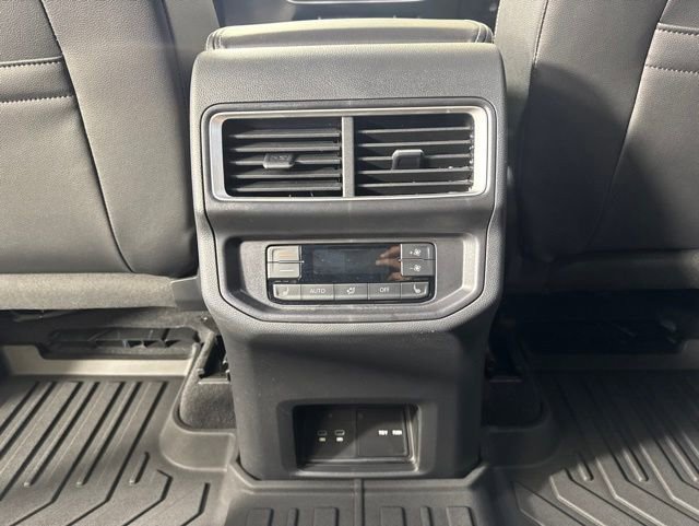 Certified 2025 Volkswagen Atlas SEL AWD/4WD image 13