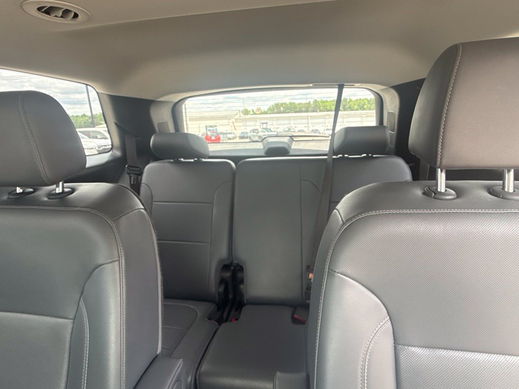 Used 2021 Chevrolet Traverse Premier w/ LPO, Floor Liner Package AWD/4WD image 29