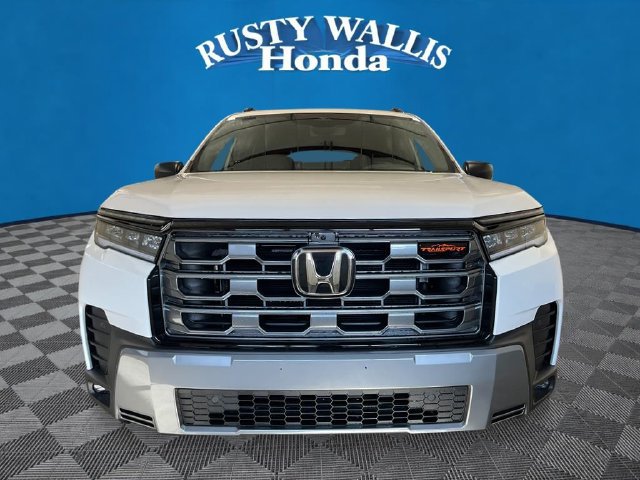 New 2026 Honda Pilot TrailSport image 8