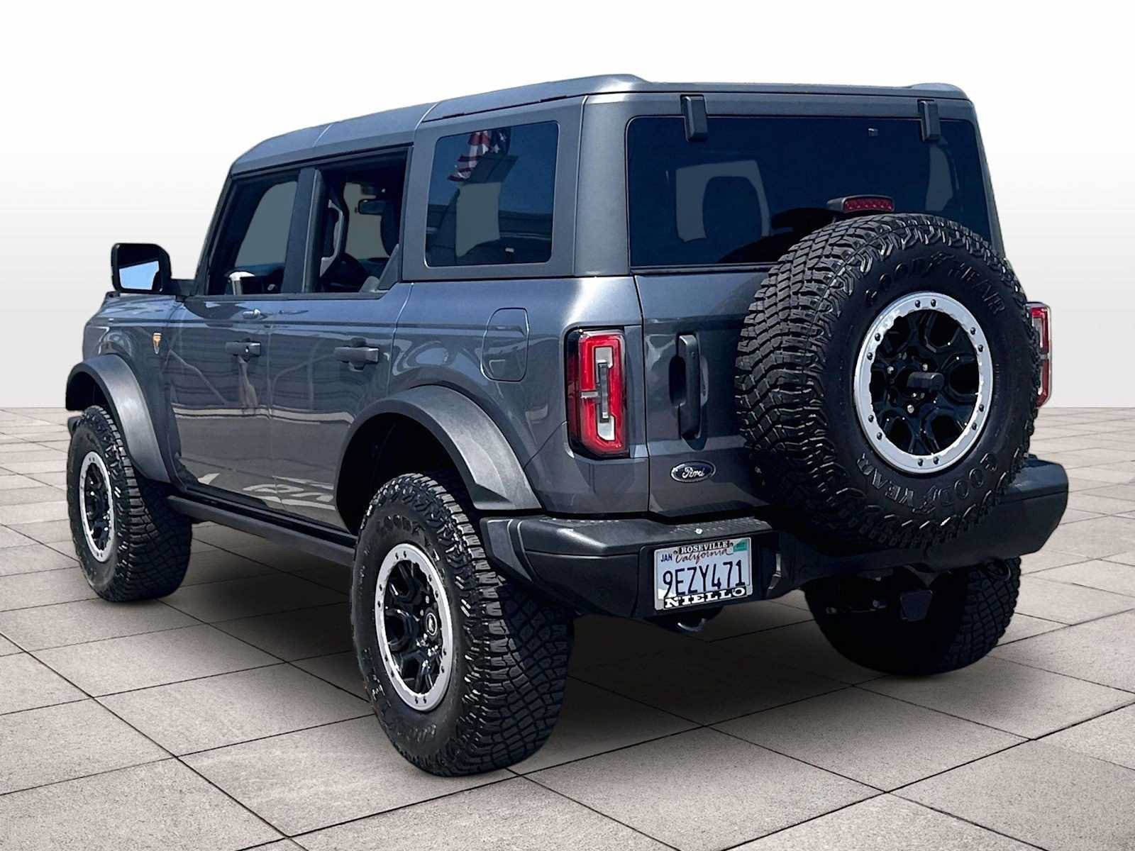 Used 2023 Ford Bronco Badlands w/ Sasquatch Package AWD/4WD image 13