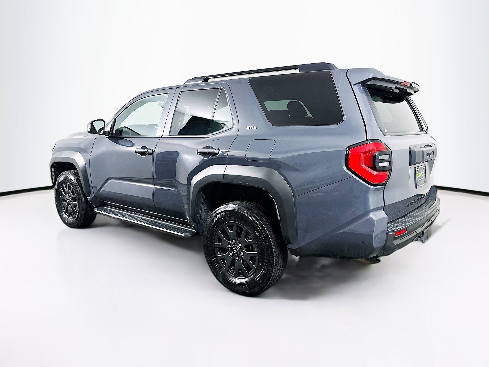 Used 2025 Toyota 4Runner SR5 image 5