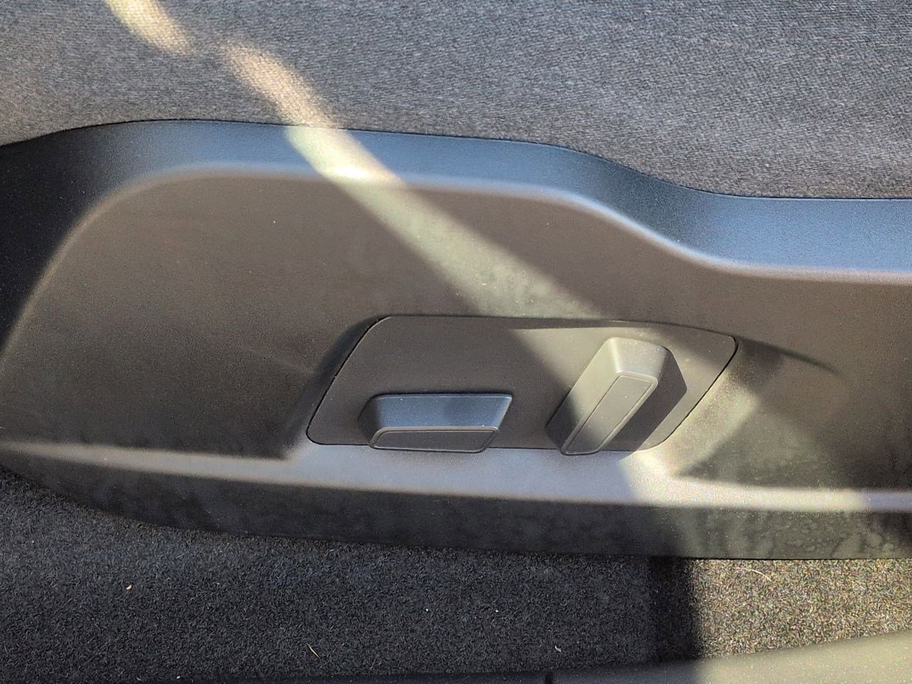 Used 2023 Fisker Ocean Ultra image 21