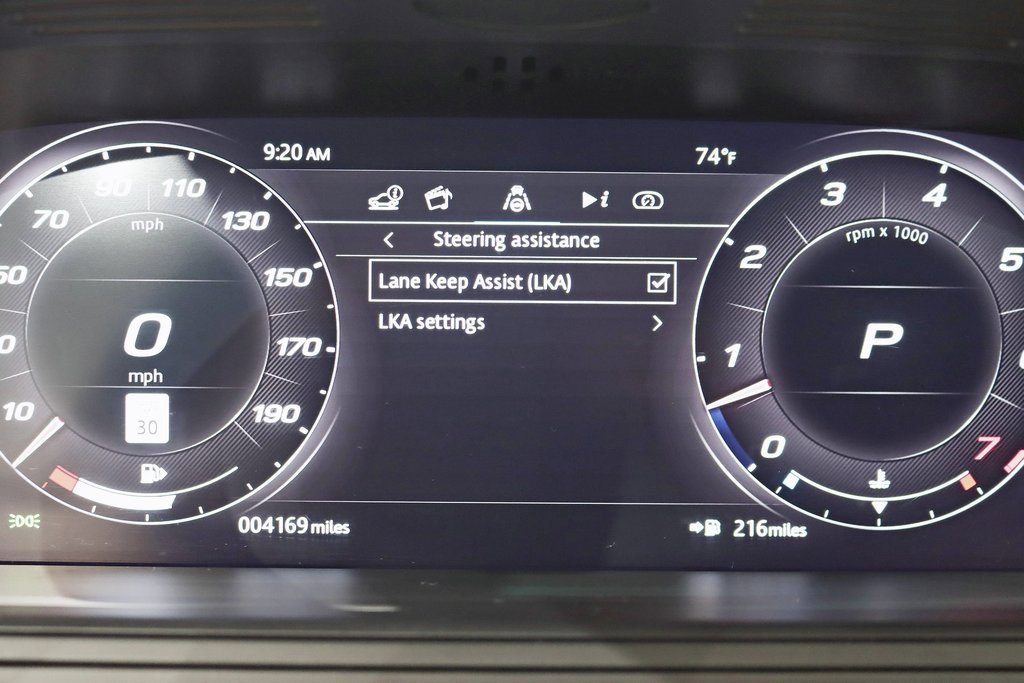 Used 2023 Jaguar F-TYPE R image 19