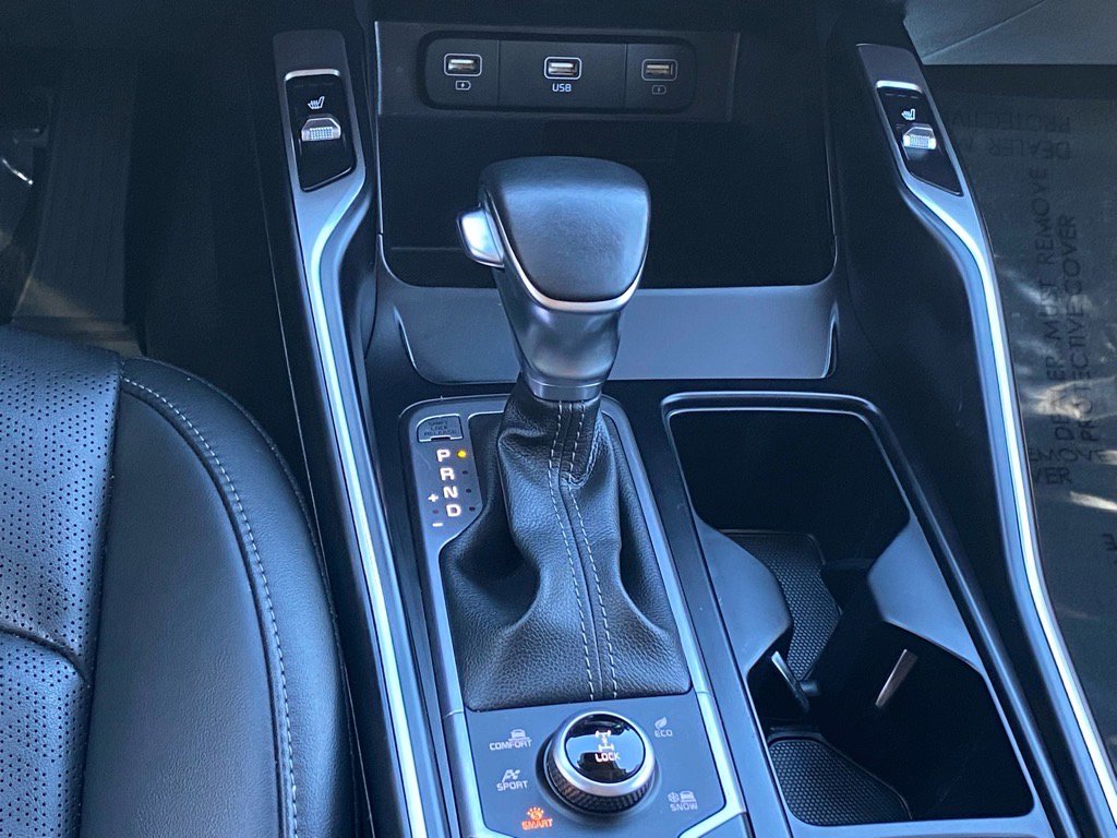 Used 2022 Kia Sorento S w/ Panoramic Sunroof Package image 10