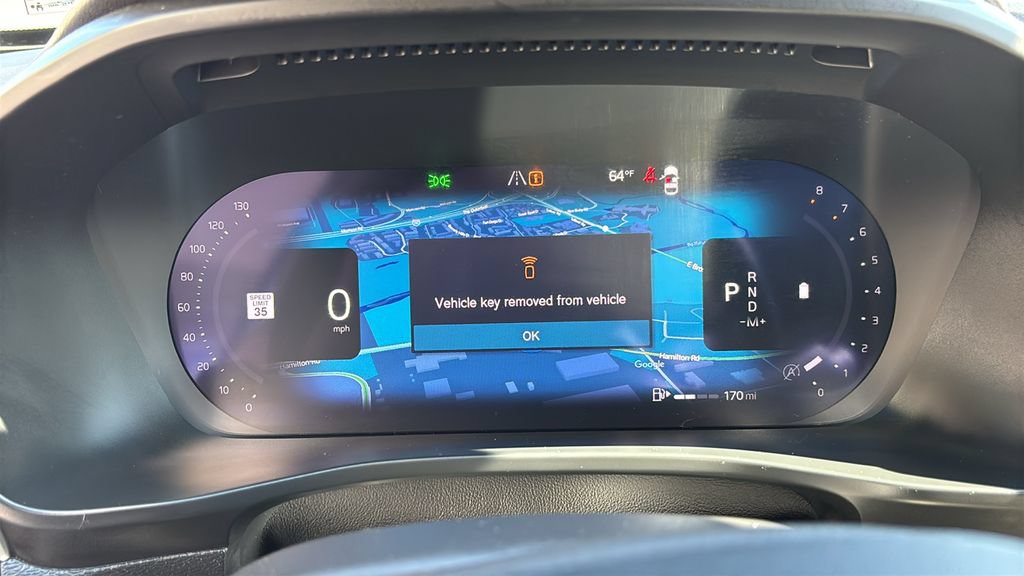 Certified 2026 Volvo XC40 B5 Plus AWD/4WD image 15