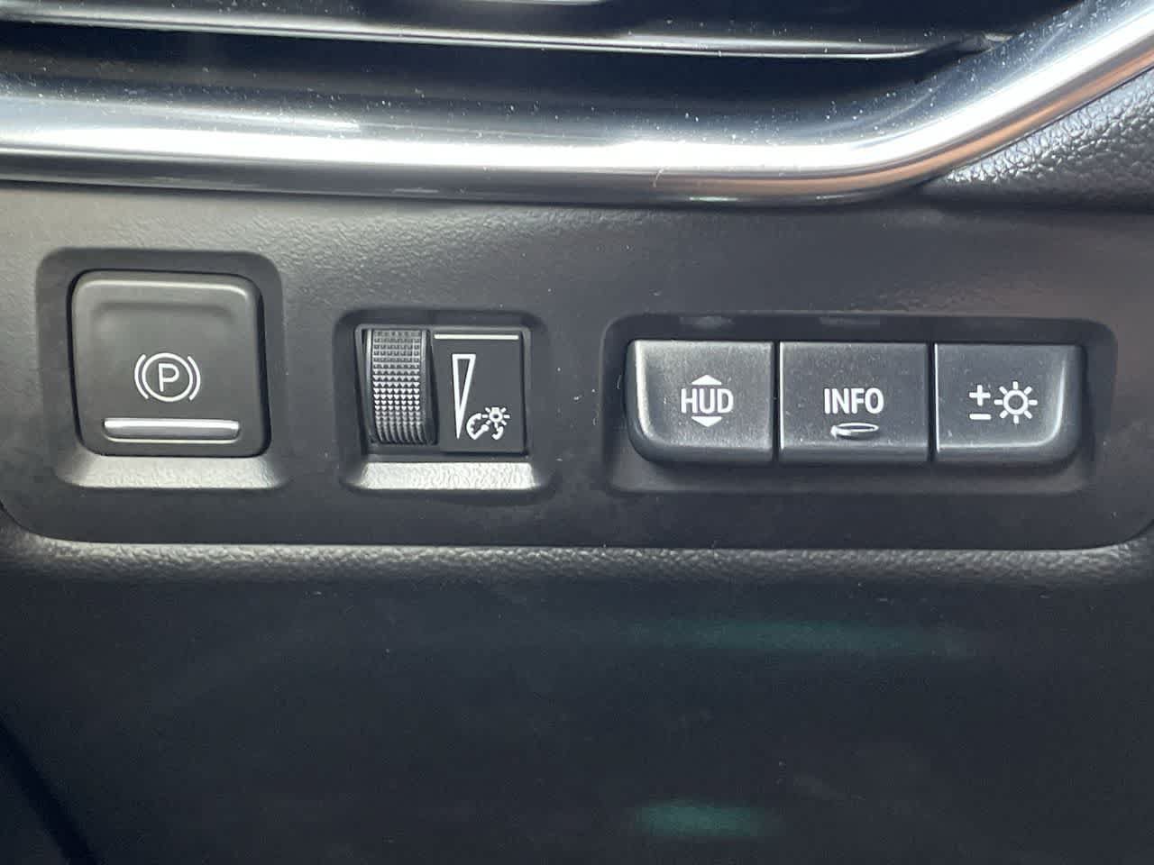 Certified 2023 Cadillac XT4 Premium Luxury w/ Technology Package AWD/4WD image 30