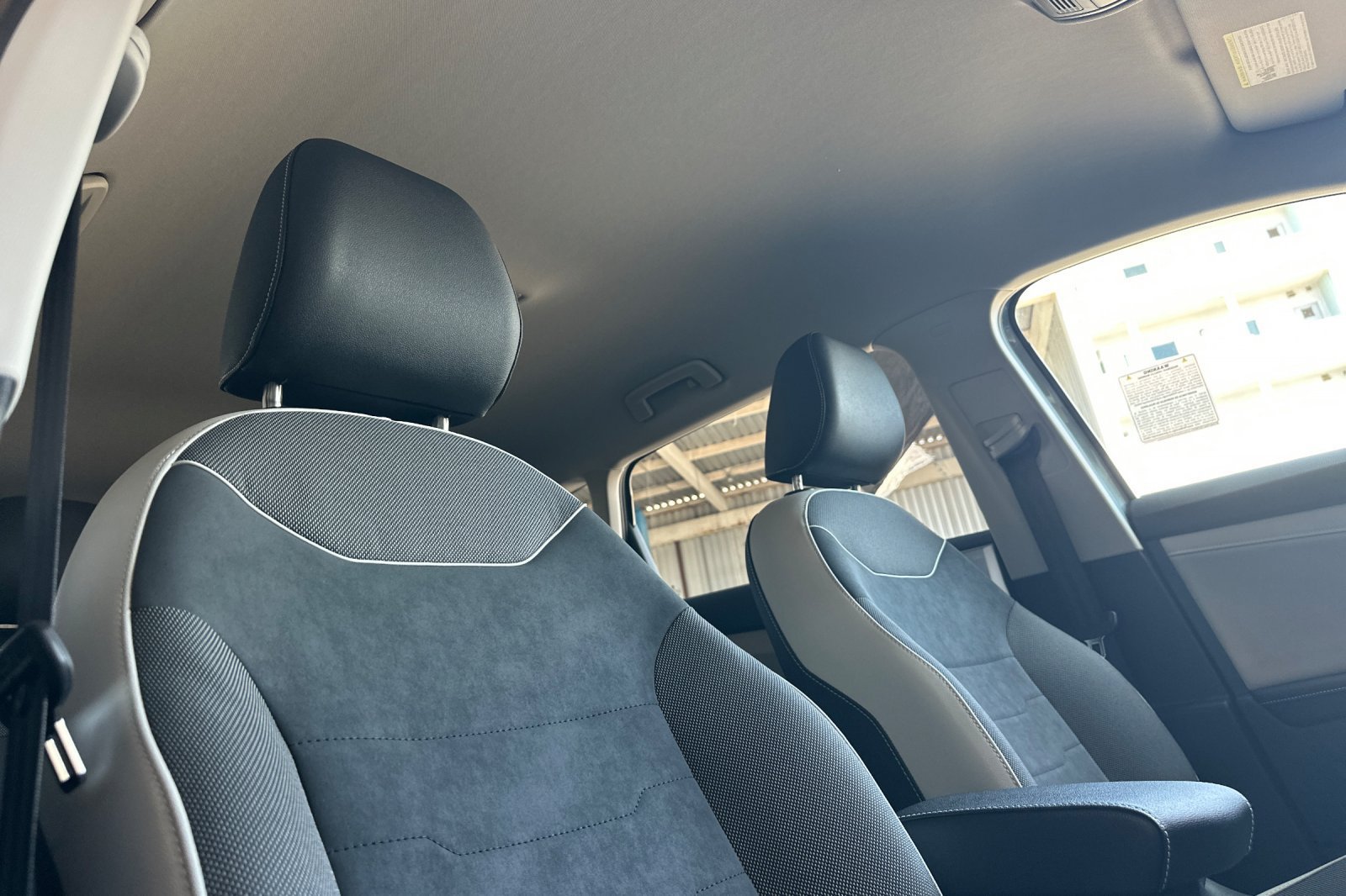 New 2026 Volkswagen Taos SE FWD image 15