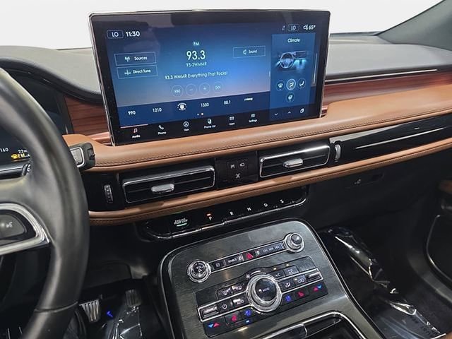 Certified 2022 Lincoln Nautilus Reserve AWD/4WD image 17