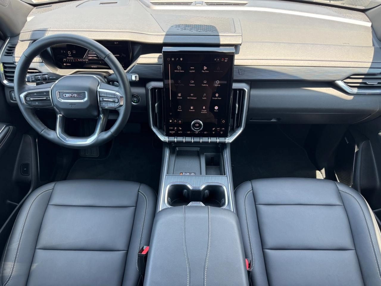 Used 2026 GMC Acadia Elevation w/ Elevation Premium Package FWD image 13