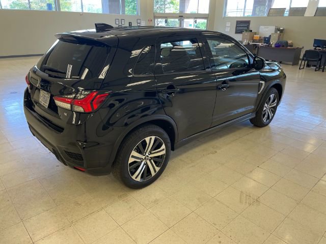 Used 2025 Mitsubishi Outlander Sport SE image 3