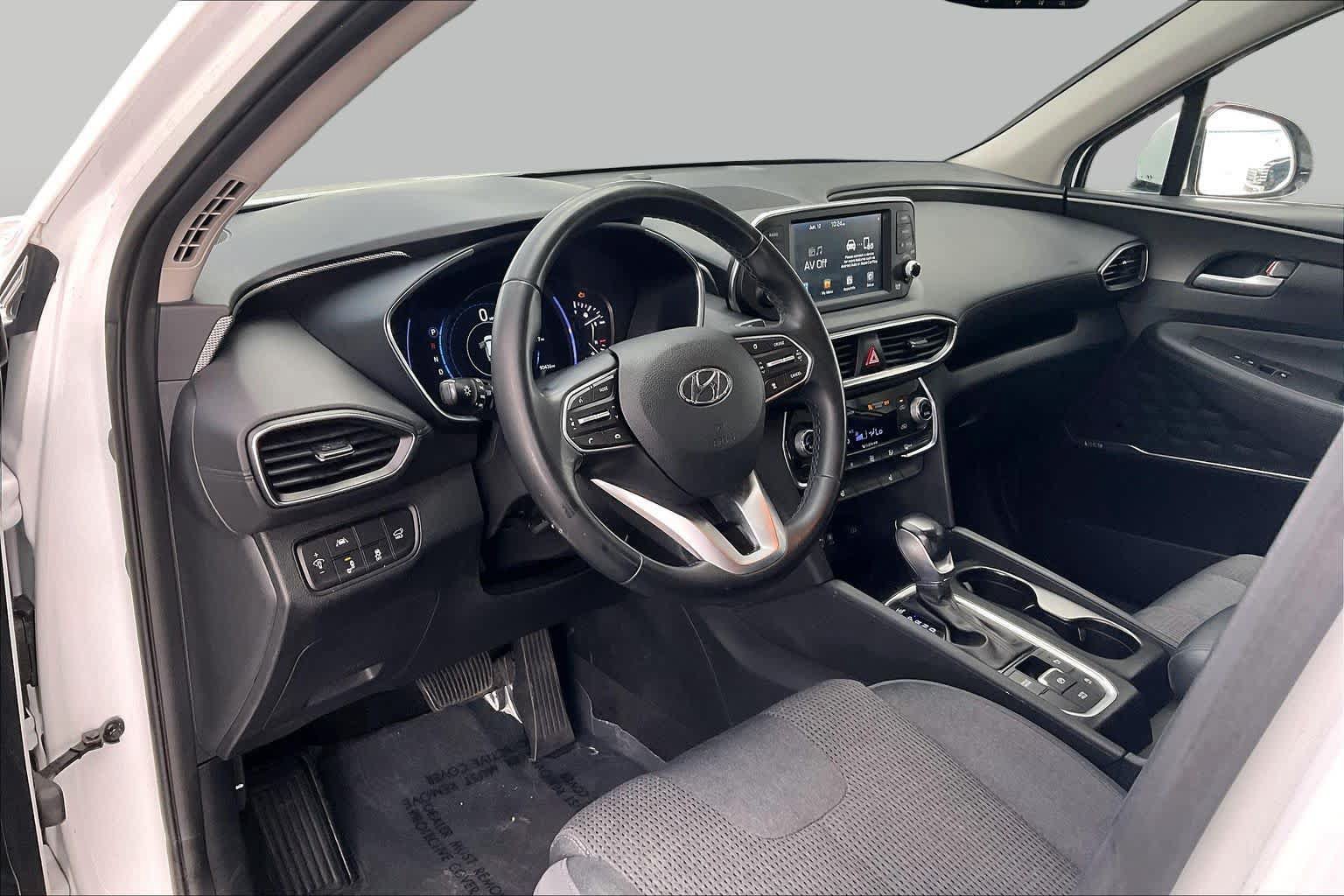 Used 2020 Hyundai Santa Fe SEL w/ Convenience Package FWD image 18
