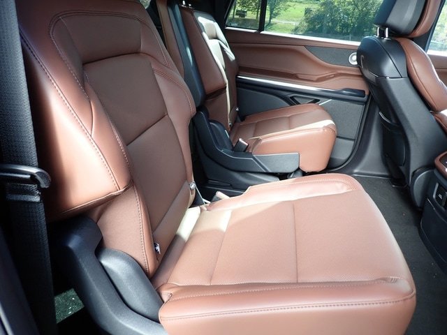 New 2025 Lincoln Navigator L Reserve AWD/4WD image 20