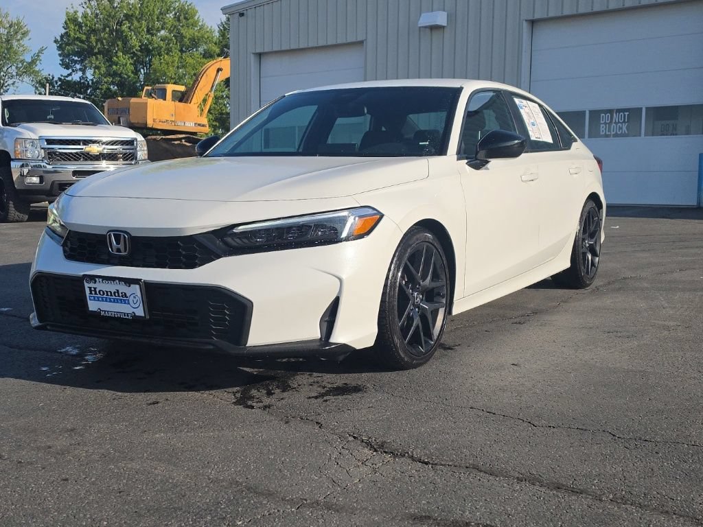 Used 2025 Honda Civic Sport image 3