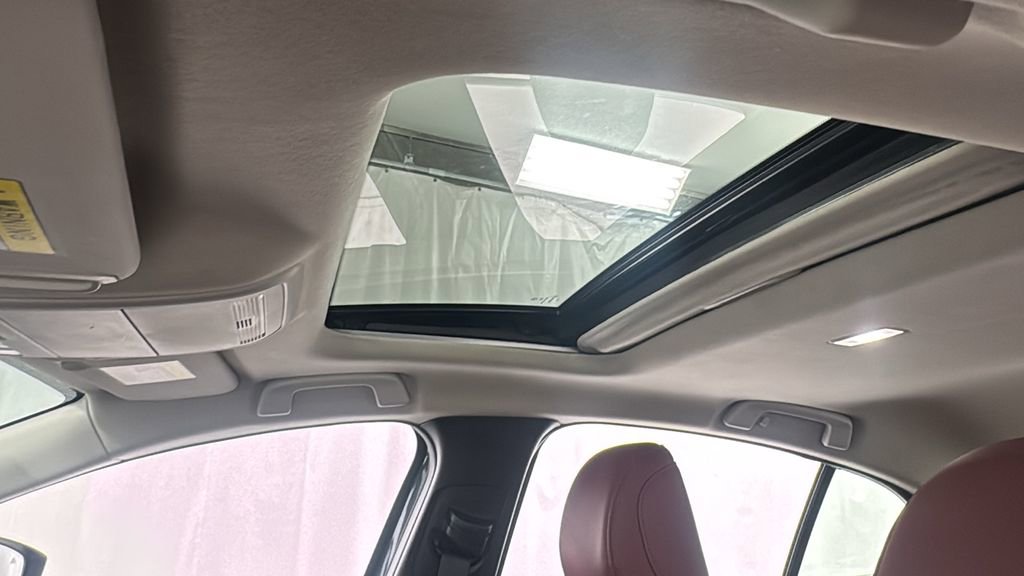 Used 2022 MAZDA MAZDA3 s image 32