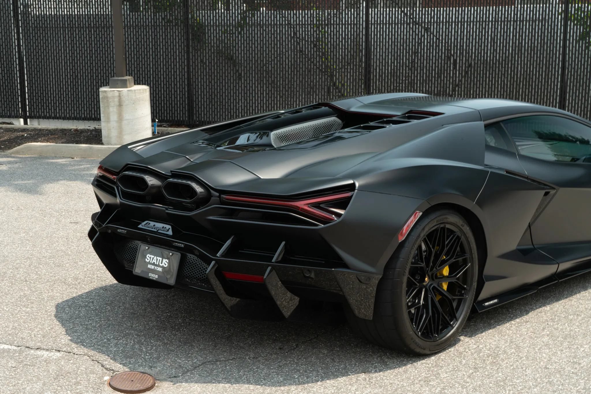 Used 2024 Lamborghini Revuelto AWD/4WD image 45
