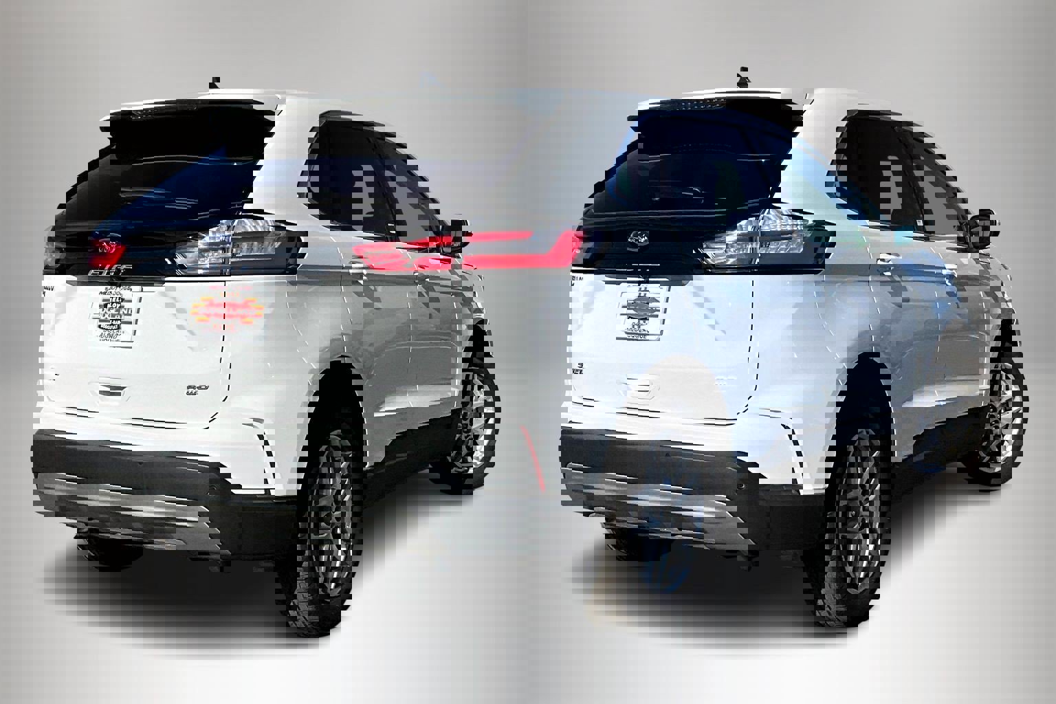 Used 2024 Ford Edge SEL image 6