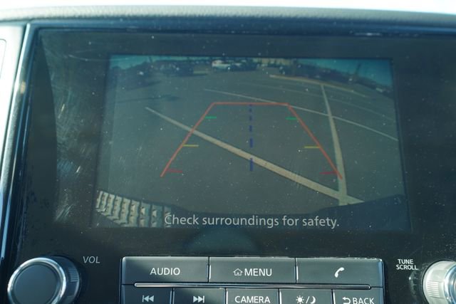 Used 2024 Nissan Titan SV w/ SV Convenience Package image 27