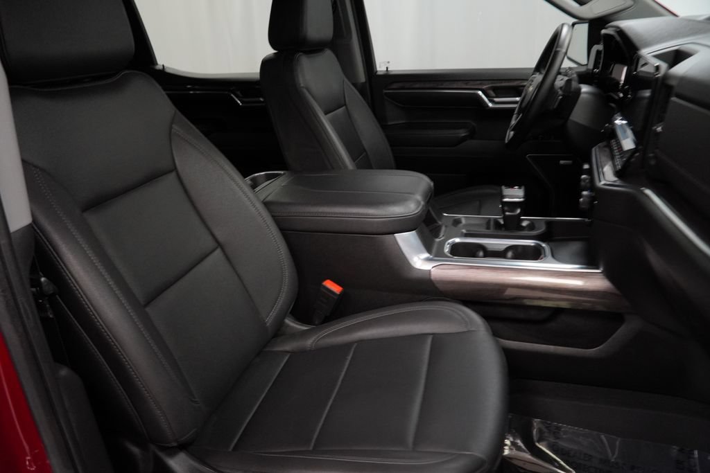 Used 2023 Chevrolet Silverado 1500 LTZ w/ Technology Package AWD/4WD image 31