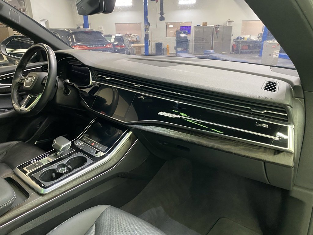 Used 2021 Audi Q8 Premium Plus image 15