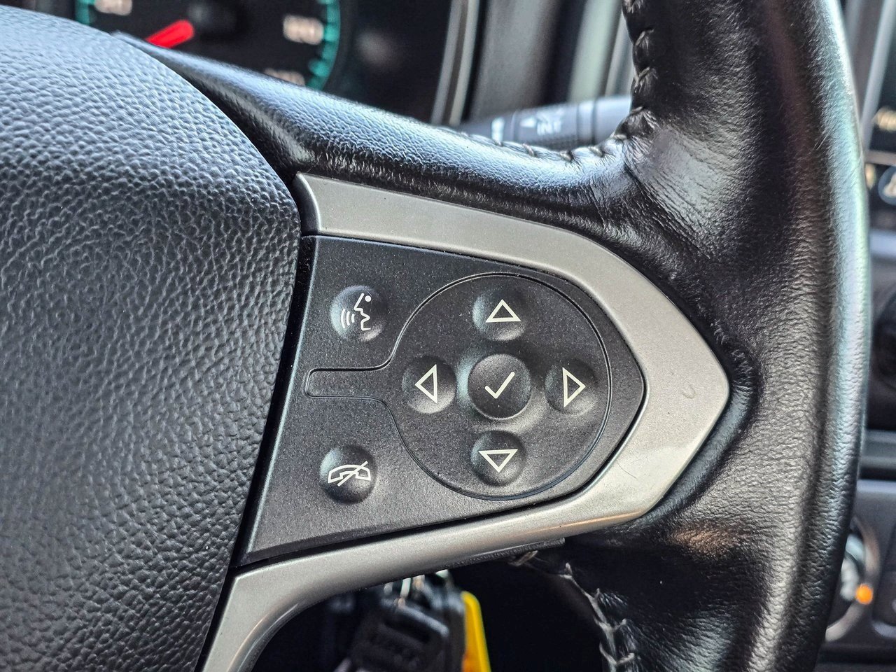 Certified 2022 Chevrolet Colorado LT w/ Fleet Safety Package image 27