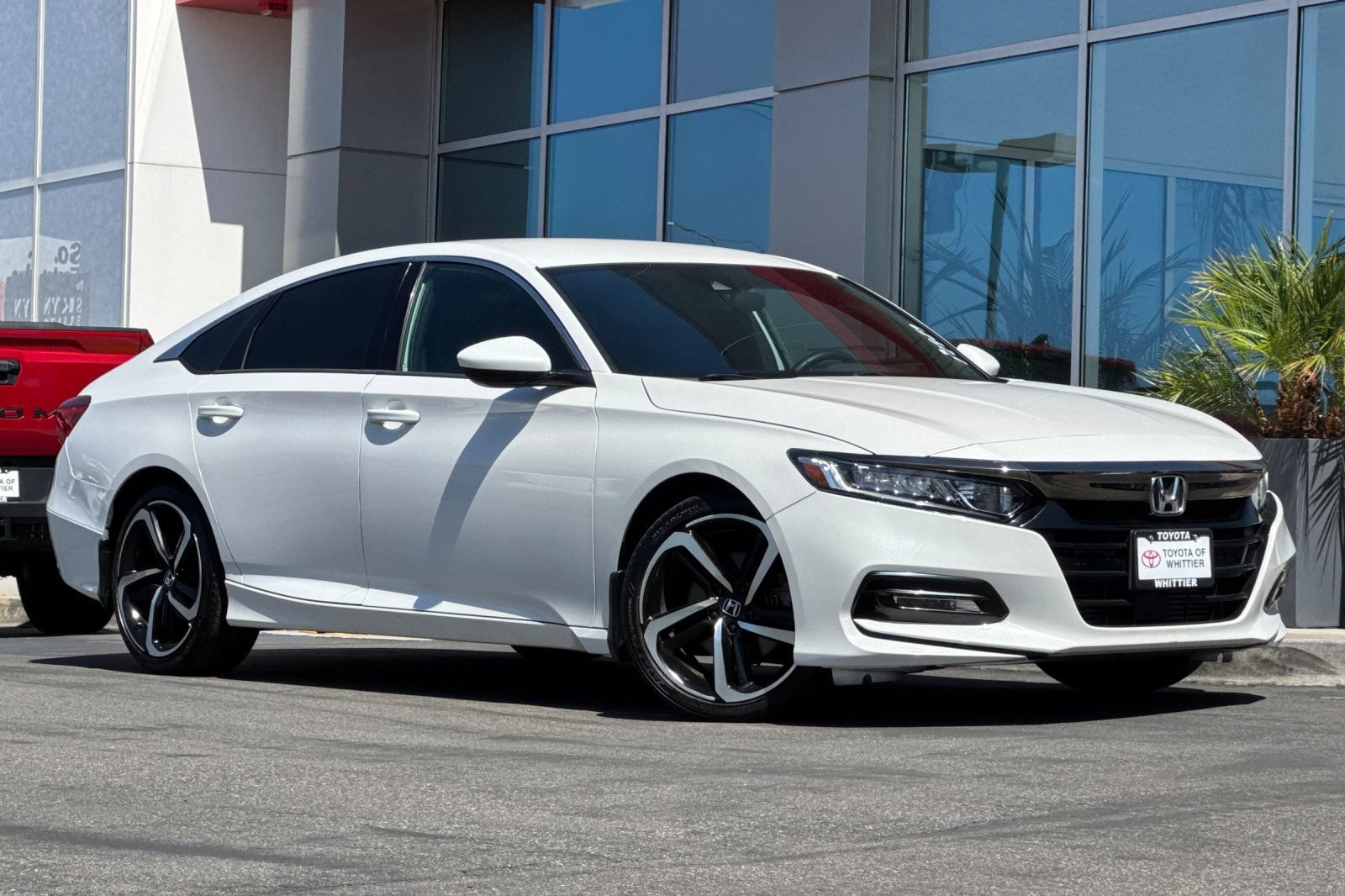 Used 2019 Honda Accord Sport image 2