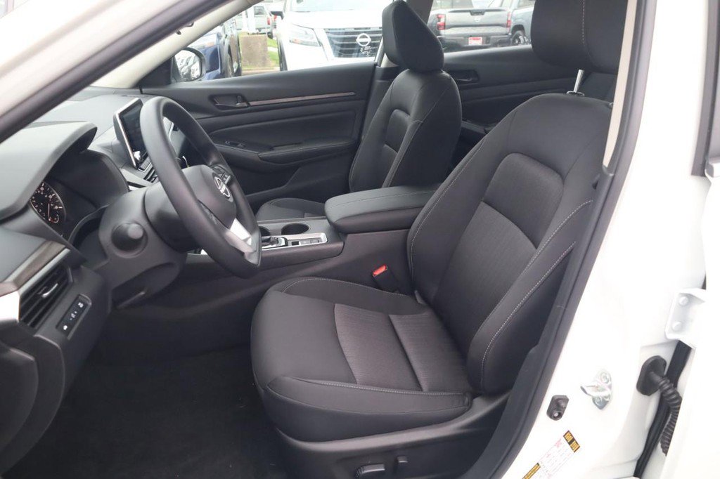 New 2026 Nissan Altima 2.5 SV image 21