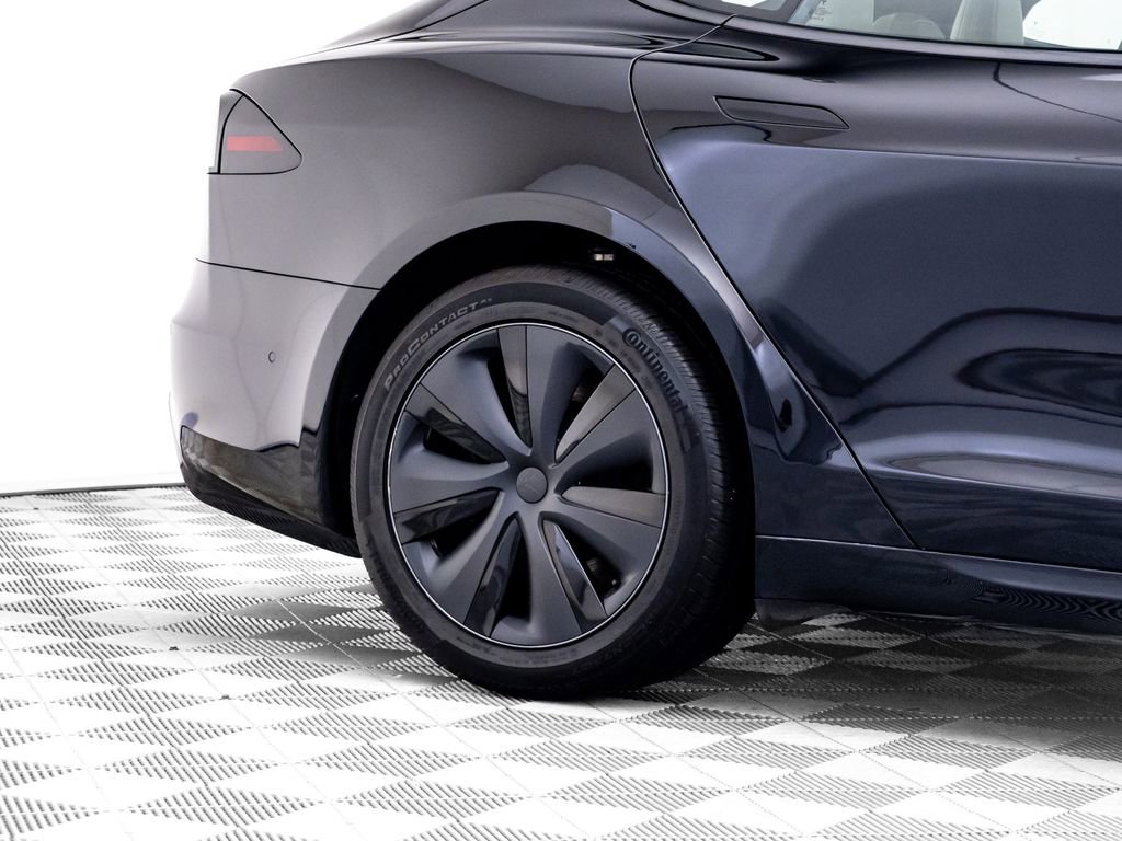 Used 2023 Tesla Model S Standard Range image 36