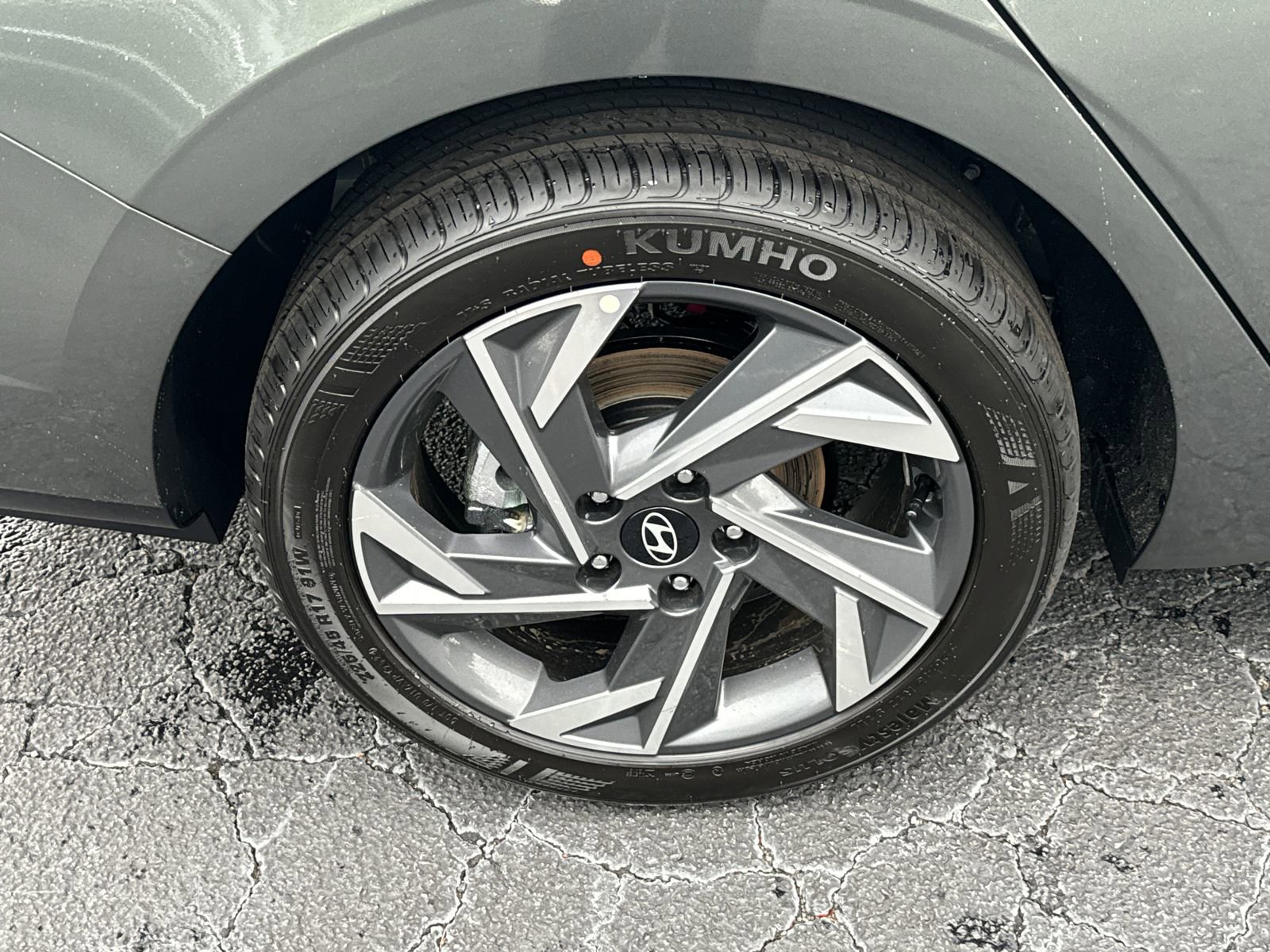 Certified 2025 Hyundai Elantra SEL w/ Cargo Package image 17