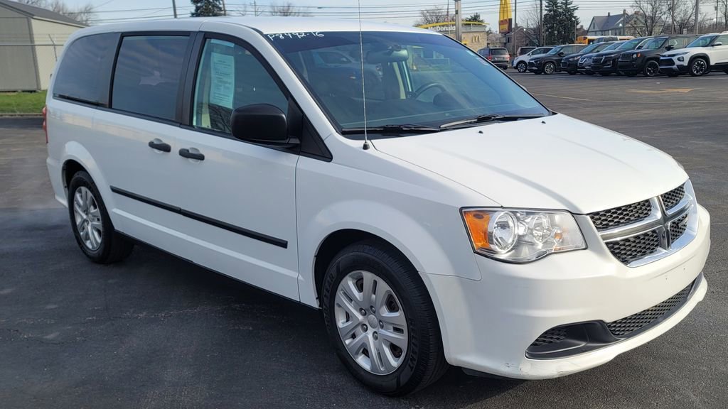 Used 2016 Dodge Grand Caravan American Value Package image 2