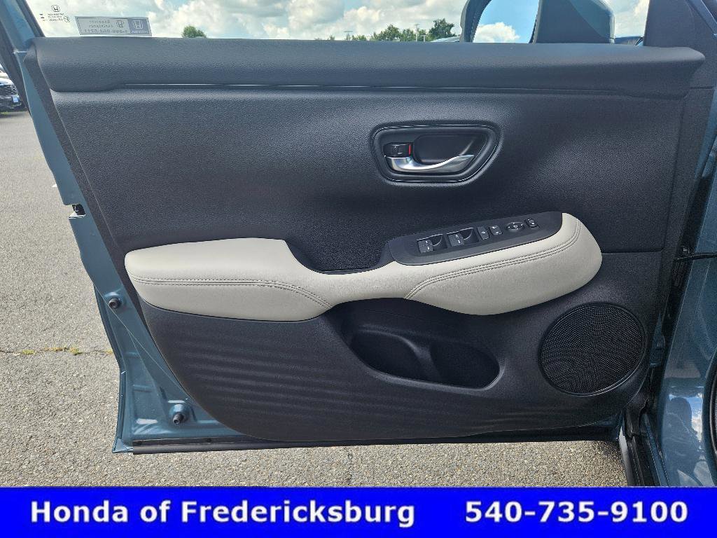 Certified 2026 Honda HR-V LX image 17