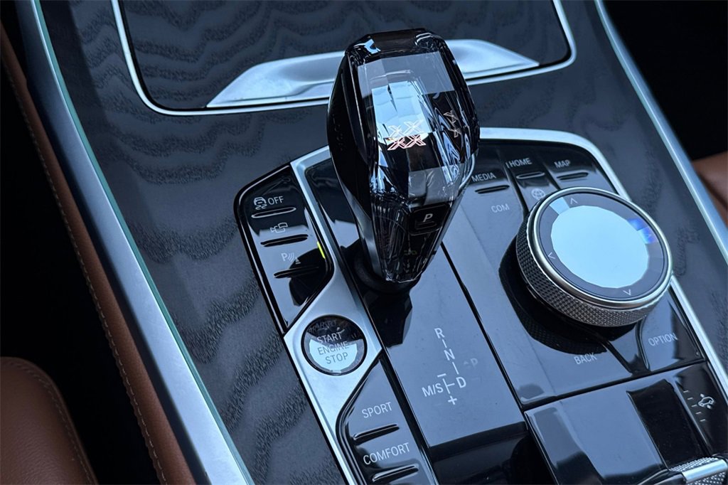 Used 2022 BMW X7 xDrive40i w/ Executive Package image 26