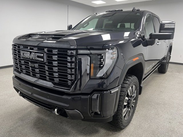 Used 2024 GMC Sierra 3500 Denali Ultimate image 5