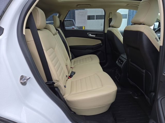 Used 2024 Ford Edge SEL w/ Convenience Package image 33
