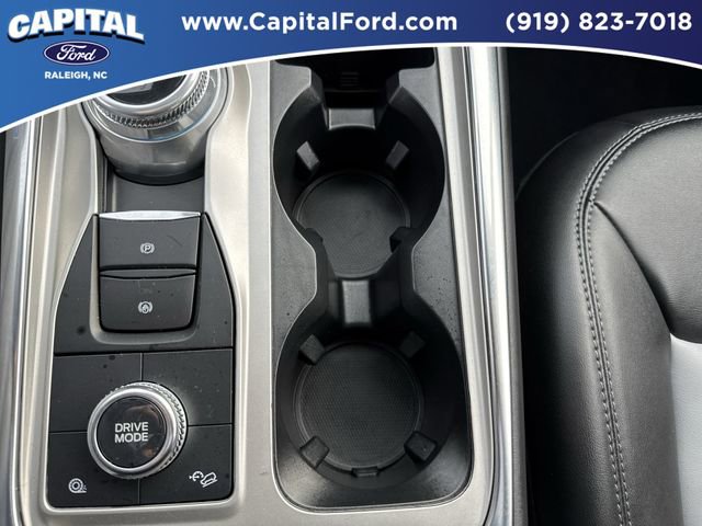 Certified 2022 Ford Explorer XLT w/ Equipment Group 202A image 31