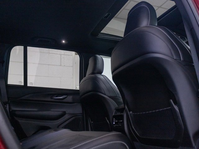 Certified 2025 Jeep Grand Cherokee Altitude image 6