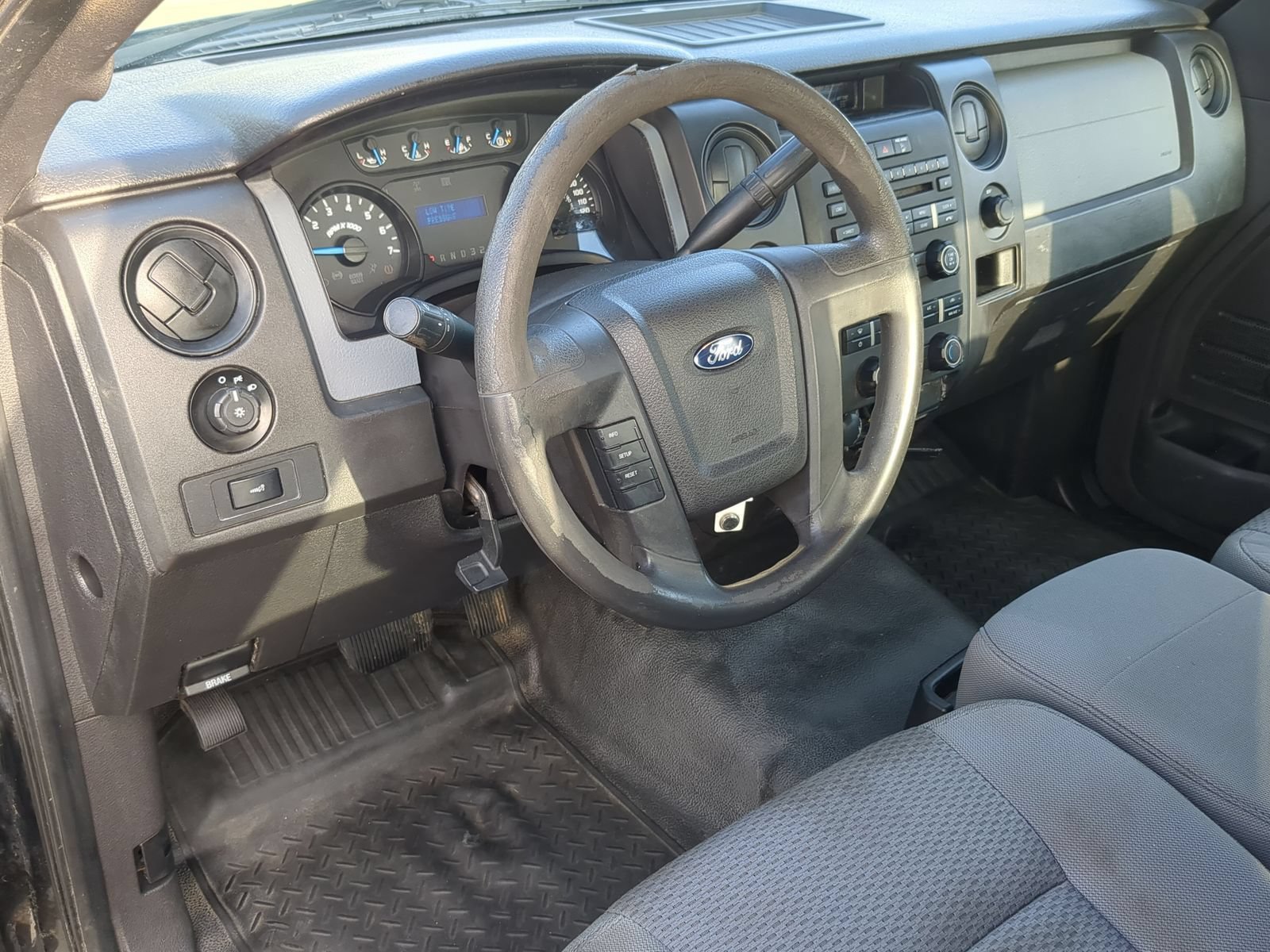 Used 2014 Ford F150 STX RWD image 11