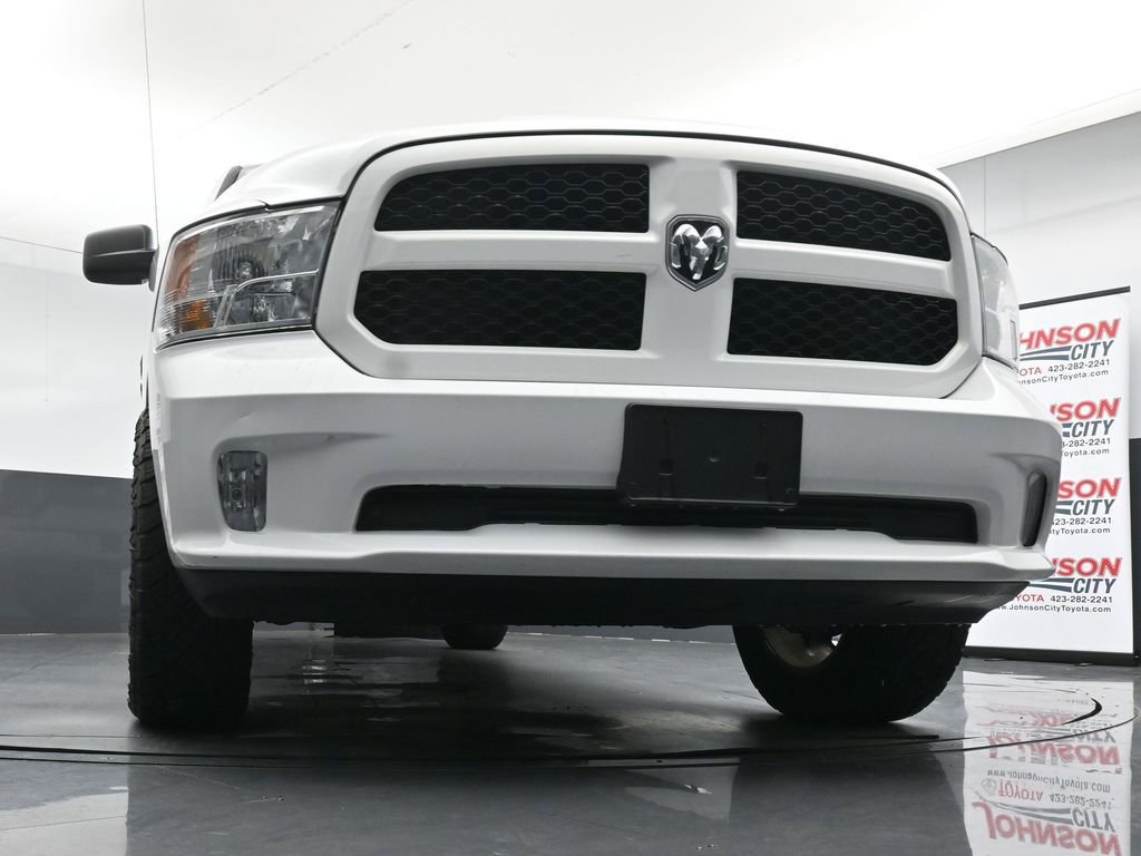 Used 2018 RAM 1500 Express w/ Express Value Package AWD/4WD image 33