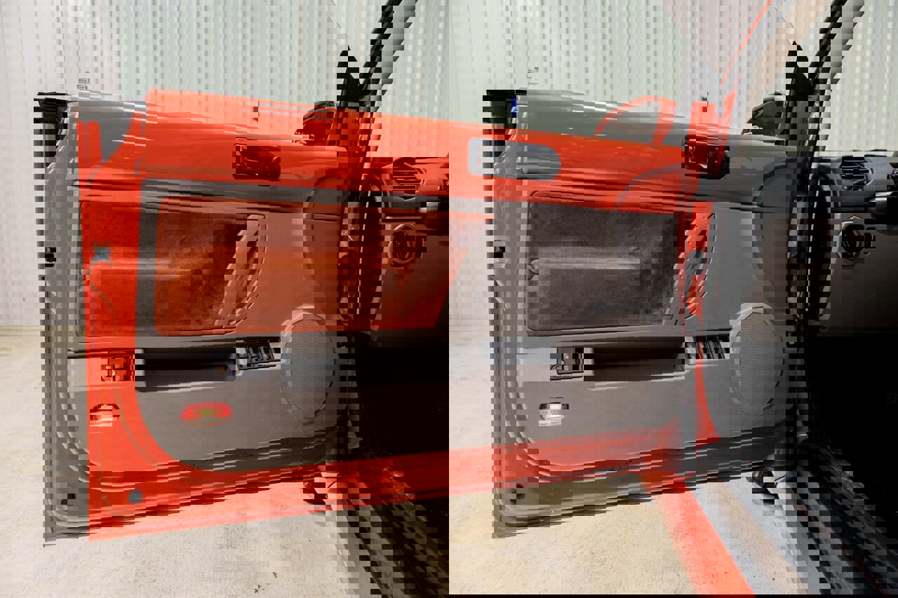 Used 2004 Volkswagen Beetle GLS FWD image 8