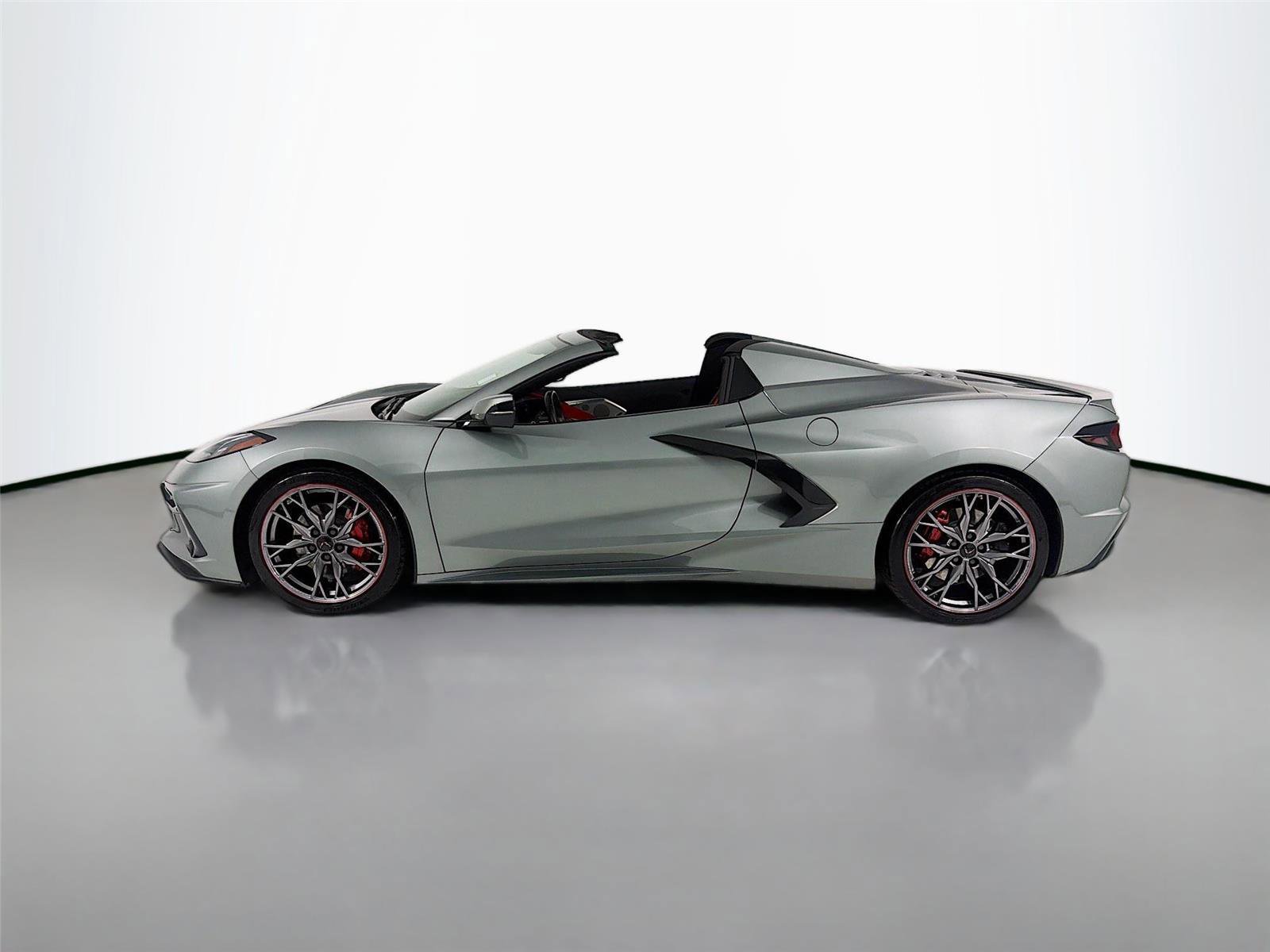 Used 2024 Chevrolet Corvette Stingray Preferred Conv w/ Battery Protection Package RWD image 8