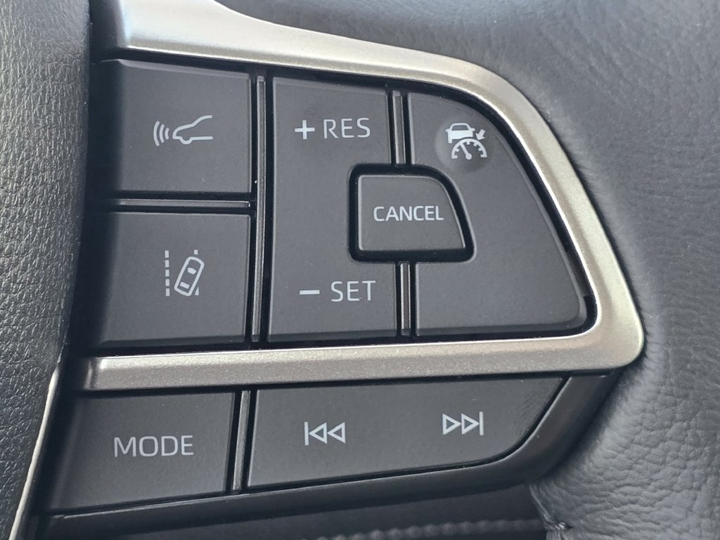 New 2026 Toyota Sienna XLE AWD/4WD image 33