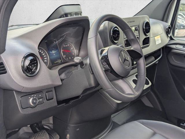 New 2025 Mercedes-Benz Sprinter 2500 image 3