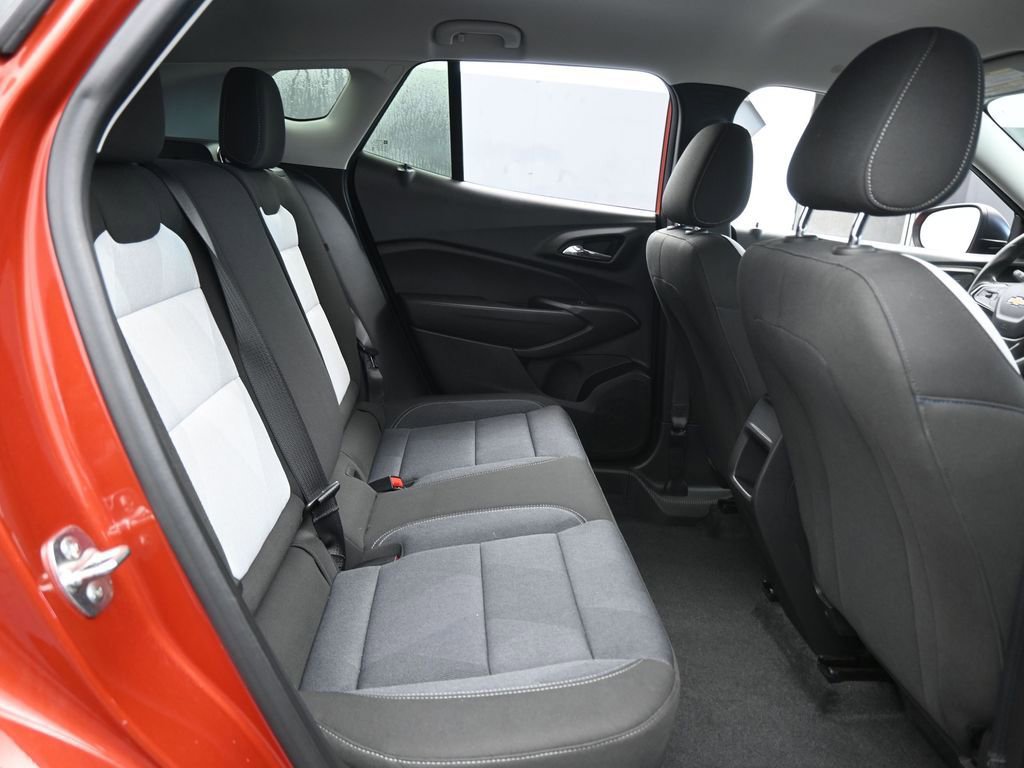 Used 2024 Chevrolet Trax LS image 34